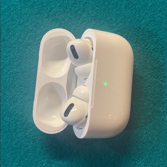 COPY - Apple Airpod Pros